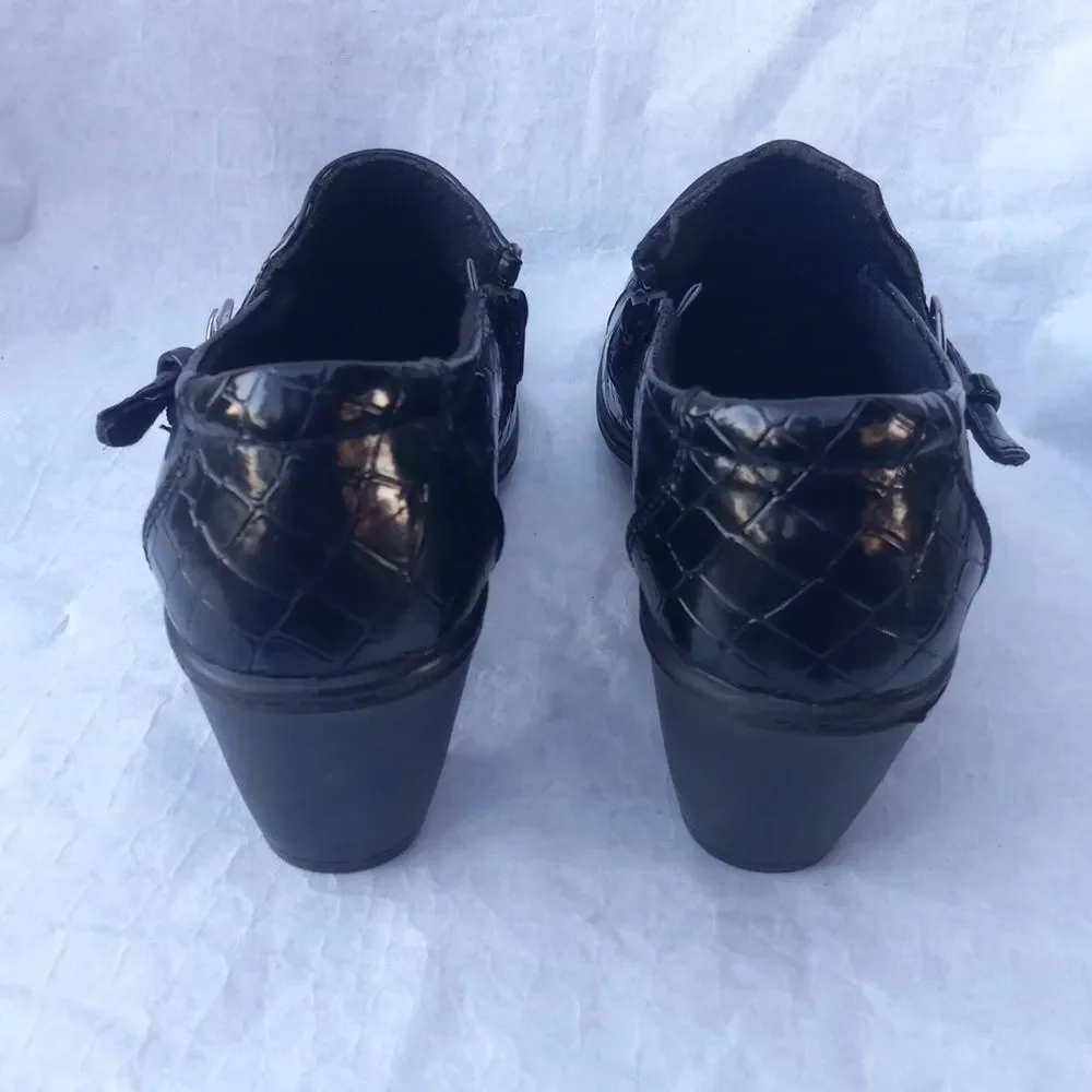 Easy Street Black Leather Side Zipper Slip On Low Heel Booties Size 6.5